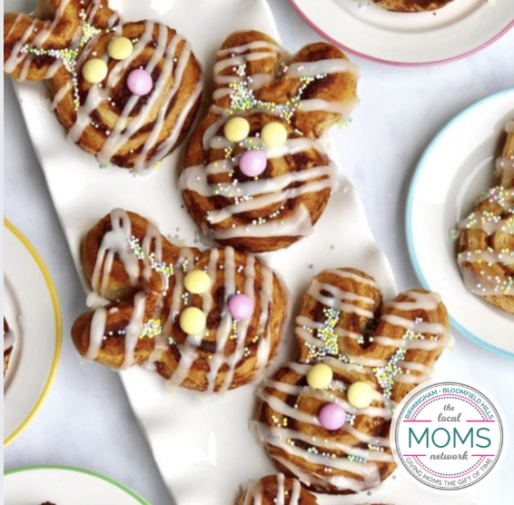 Cinnamon Roll Easter Bunnies!